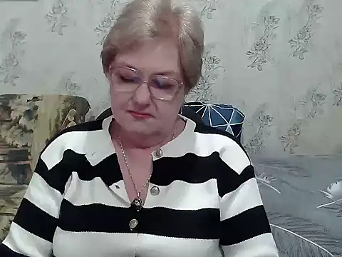 Snapshot of Renata62011 chatting on 02-08-26, 12:58 Renata62011 online show from 02-08-26, 12:58