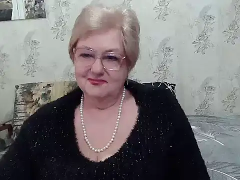 Snapshot of Renata62011 chatting on 03-24-26, 12:27 Renata62011 online show from 03-24-26, 12:27