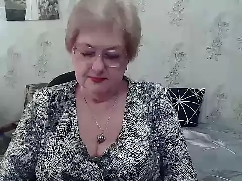 Snapshot of Renata62011 chatting on 03-20-26, 01:12 Renata62011 online show from 03-20-26, 01:12
