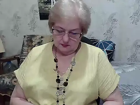 Snapshot of Renata62011 chatting on 06-18-26, 11:59 Renata62011 online show from 06-18-26, 11:59