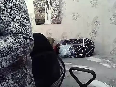 Snapshot of Renata62011 chatting on 04-06-26, 11:55 Renata62011 online show from 04-06-26, 11:55