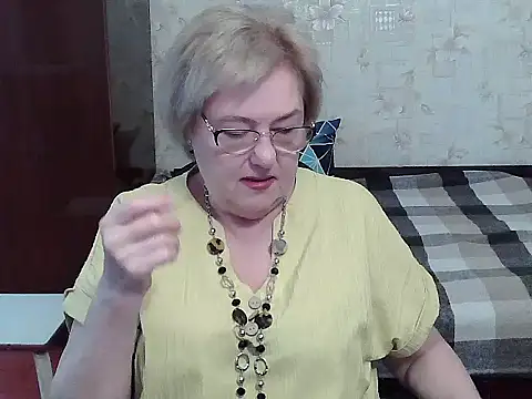 Snapshot of Renata62011 chatting on 06-27-26, 03:56 Renata62011 online show from 06-27-26, 03:56