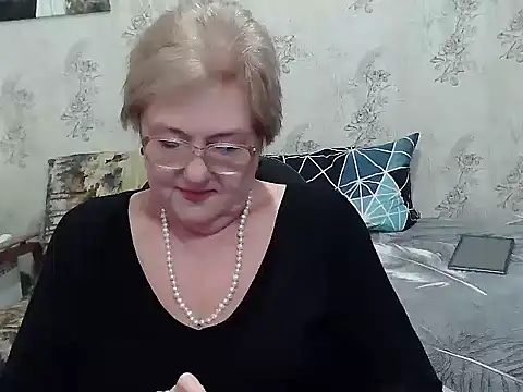 Snapshot of Renata62011 chatting on 02-16-26, 12:15 Renata62011 online show from 02-16-26, 12:15
