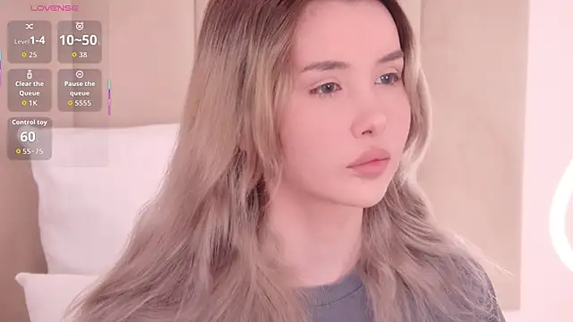 Nesolla online show from 04-10-26, 11:06