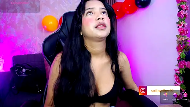 Snapshot of SophiaWalker_1 chatting on 09-25-25, 12:33 SophiaWalker 1 online show from 09-25-25, 12:33