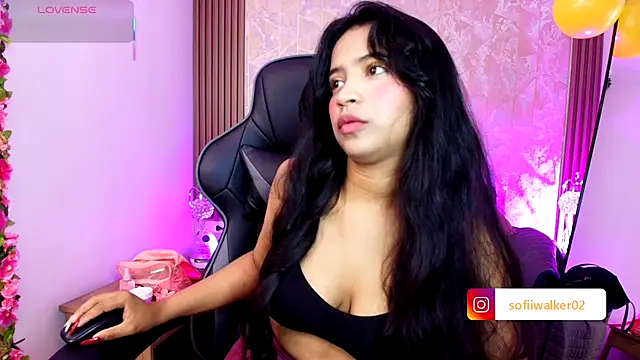 Snapshot of SophiaWalker_1 chatting on 09-24-25, 12:00 SophiaWalker 1 online show from 09-24-25, 12:00