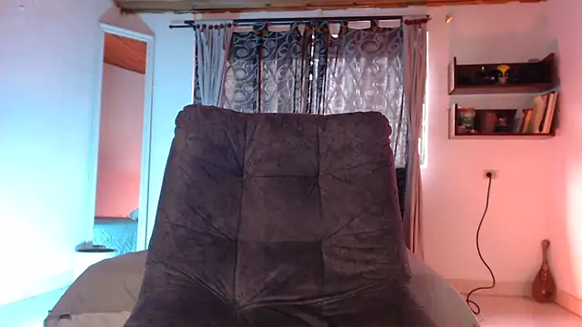 Snapshot of ArturoCardona_ chatting on 05-25-26, 09:24 ArturoCardona online show from 05-25-26, 09:24