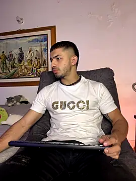 ArturoCardona  online show from 11-26-25, 11:32