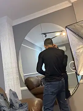 ArturoCardona  online show from 10-11-25, 12:17