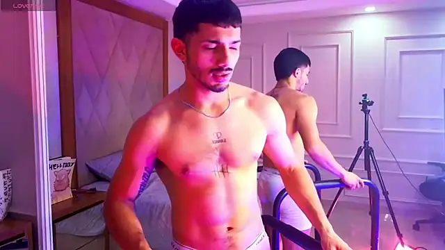 ArturoCardona  online show from 01-16-26, 02:26