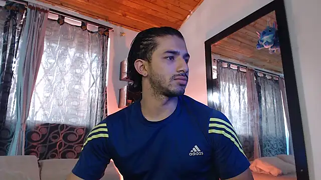 Snapshot of ArturoCardona_ chatting on 08-09-26, 05:41 ArturoCardona online show from 08-09-26, 05:41