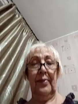Snapshot of Anatolia5961 chatting on 09-16-25, 02:45 Anatolia5961 online show from 09-16-25, 02:45