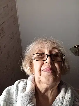 Anatolia5961 online show from 12-17-25, 07:02