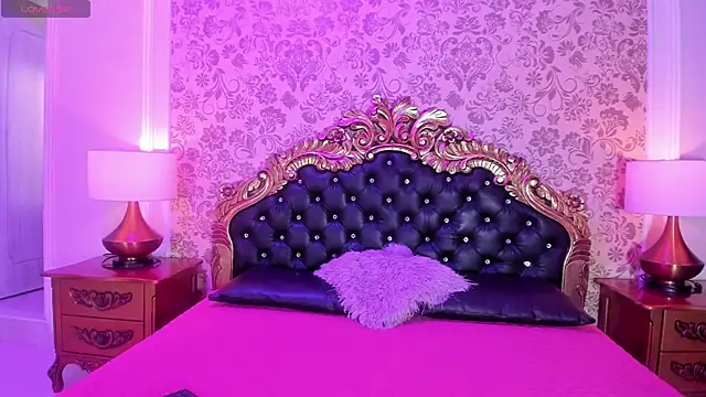 Lola Pierce online show from 09-16-25, 11:55