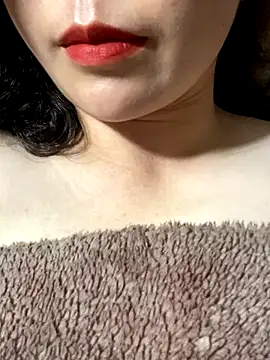 Snapshot of Linda288 chatting on 10-02-25, 05:05 Linda288 online show from 10-02-25, 05:05