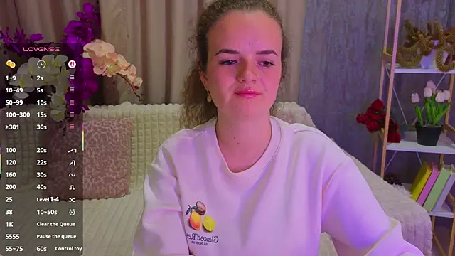 Snapshot of Luisa_Rosee chatting on 05-29-26, 06:47 Luisa Rosee online show from 05-29-26, 06:47