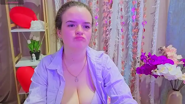 Luisa Rosee online show from 02-17-26, 06:38