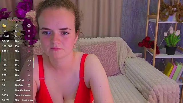 Snapshot of Luisa_Rosee chatting on 06-18-26, 05:40 Luisa Rosee online show from 06-18-26, 05:40