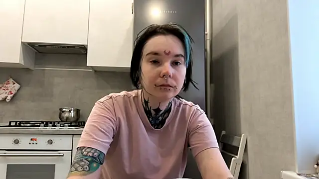 HighelikeGirl online show from 02-17-26, 06:11