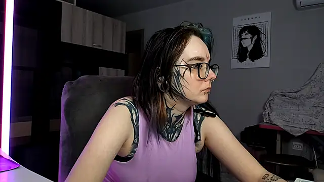 HighelikeGirl online show from 11-04-25, 07:01