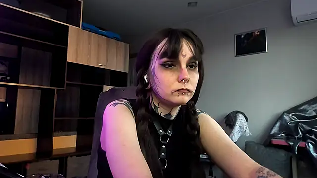 HighelikeGirl online show from 10-03-25, 02:29