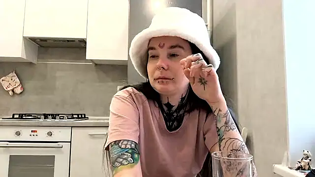 HighelikeGirl online show from 03-17-26, 06:27