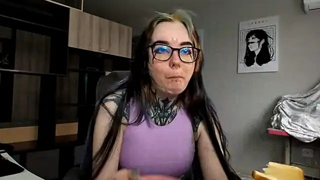 HighelikeGirl online show from 11-09-25, 07:45