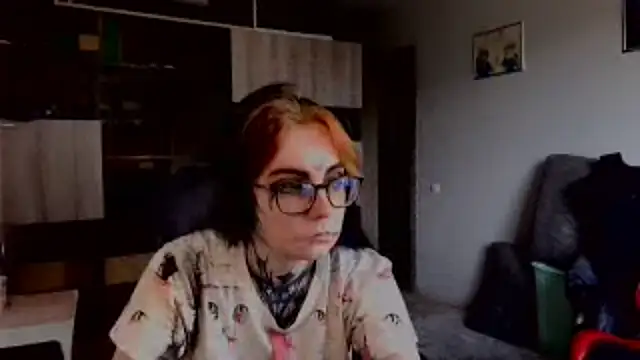 HighelikeGirl online show from 09-17-25, 12:18