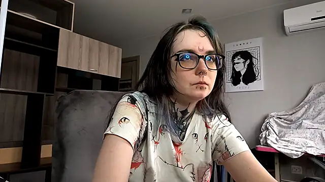 HighelikeGirl online show from 11-06-25, 07:12