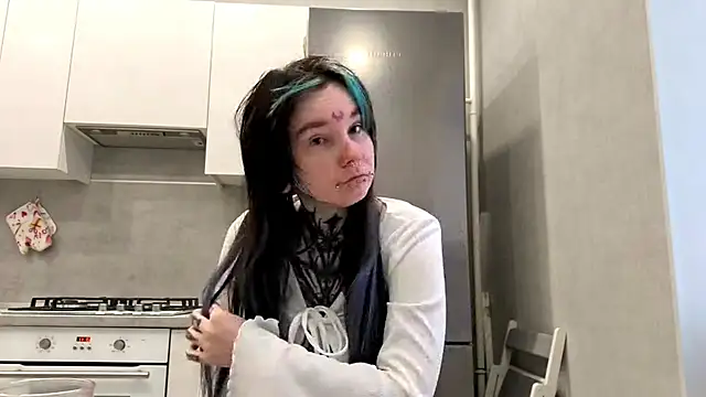 HighelikeGirl online show from 02-01-26, 06:11