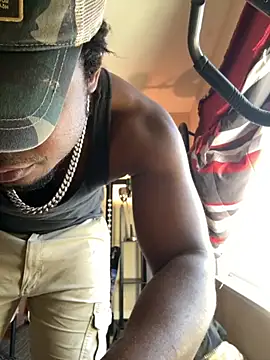 KeYBuMp323 online show from 11-01-25, 02:22