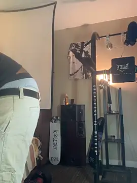 KeYBuMp323 online show from 10-21-25, 02:49