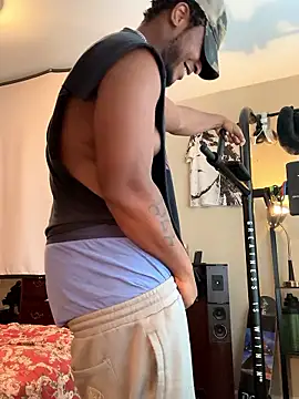 KeYBuMp323 online show from 01-09-26, 05:09