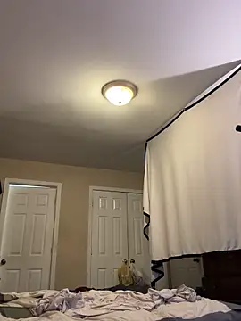 KeYBuMp323 online show from 09-18-25, 02:31