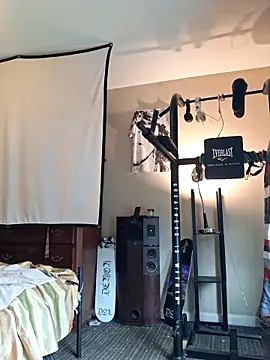 KeYBuMp323 online show from 10-28-25, 04:17