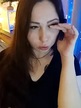  San Sara  online show from 12-18-25, 05:56