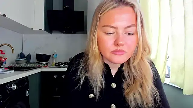 SunshineEmma online show from 10-06-25, 01:01