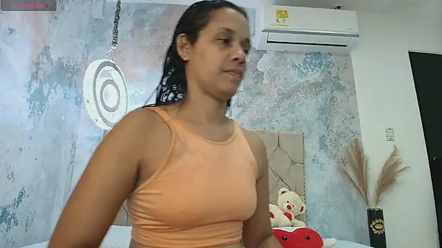 DarcyMooree online show from 09-30-25, 12:55