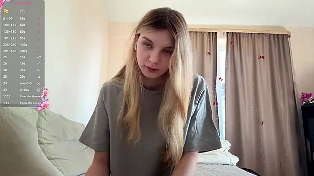 Snapshot of FruityXo chatting on 06-05-26, 11:27 FruityXo online show from 06-05-26, 11:27