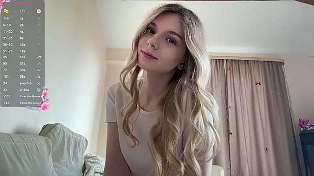 FruityXo online show from 06-12-26, 10:57