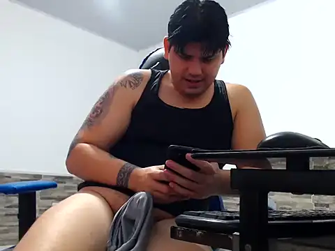 Snapshot of mister_cum1999 chatting on 07-20-26, 05:37 mister cum1999 online show from 07-20-26, 05:37