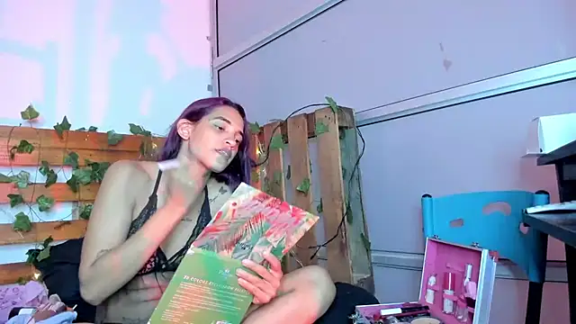 Snapshot of cris_dulce chatting on 02-06-26, 02:18 cris dulce online show from 02-06-26, 02:18