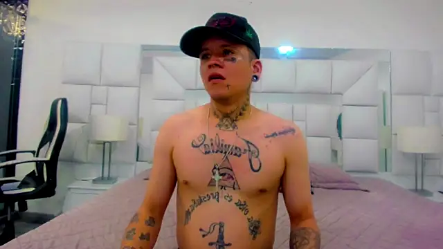 Dangerous couple  online show from 09-10-25, 07:24
