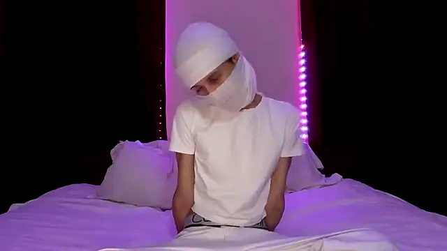 holydirt luxeno1 online show from 09-12-25, 07:24