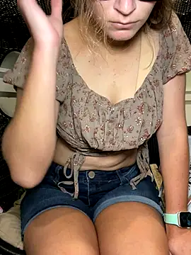 Lilamelon online show from 09-18-25, 07:50