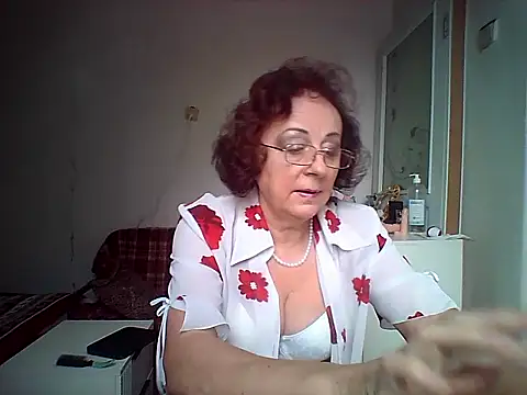 Julia54391 online show from 10-19-25, 08:28