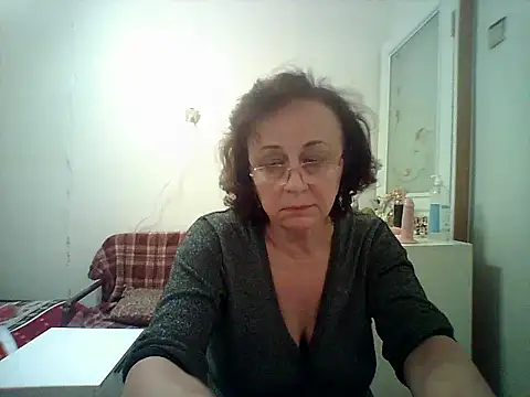 Julia54391 online show from 10-17-25, 07:48