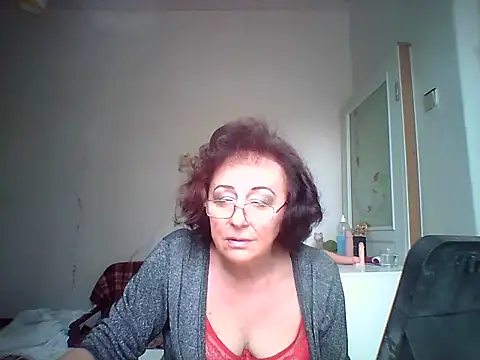 Julia54391 online show from 10-06-25, 10:38