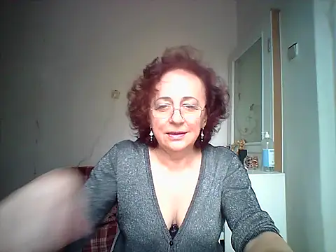 Julia54391 online show from 10-17-25, 07:44