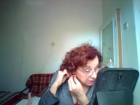 Julia54391 online show from 10-13-25, 07:21